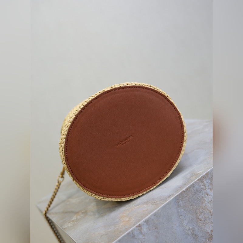 編織包·GabyBucket翻蓋水桶包 這隻GabyBucket薯條包，真的是見