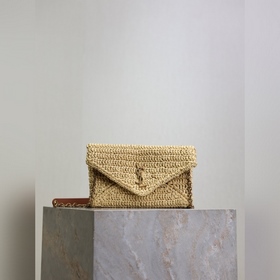 Calypso 編織鍊條包_ 全新推出一款鍊條手拿包 純手工編織設(shè)計 有著高顔值