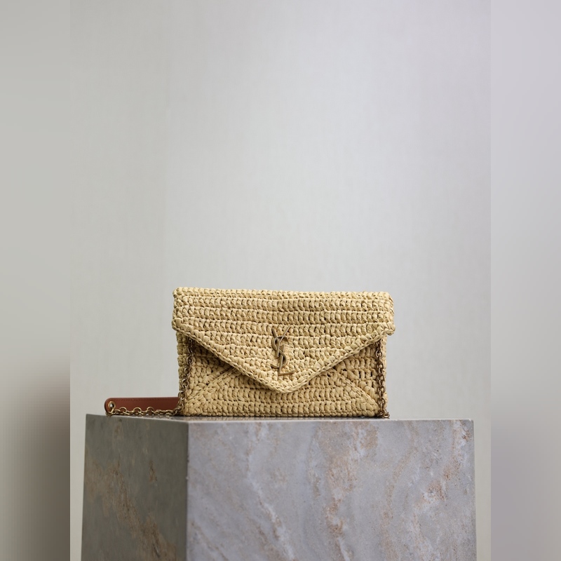 Calypso 編織鍊條包_ 全新推出一款鍊條手拿包 純手工編織設(shè)計(jì) 有著高顔值