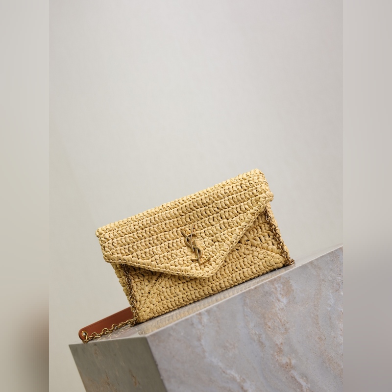 Calypso 編織鍊條包_ 全新推出一款鍊條手拿包 純手工編織設(shè)計(jì) 有著高顔值