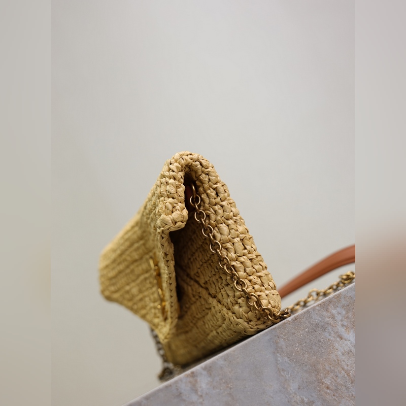 Calypso 編織鍊條包_ 全新推出一款鍊條手拿包 純手工編織設(shè)計(jì) 有著高顔值