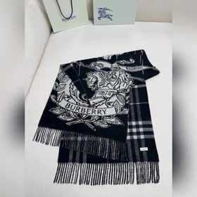Burberry 新 風暴騎士雙面披肩 Size：210x50cm 材質：100