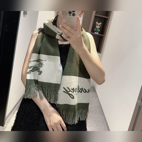 Burberry巴寶莉新款 雙面長巾 火爆來襲 頂級雙層色織工藝 此工藝隻有巴寶