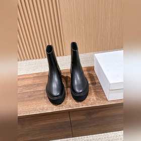 CELINE BULKY 思琳秋冬新款系列錦綸帆布短靴配亮澤牛皮馬丁靴，圓潤造型