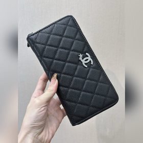 3726 進口複古24K電鍍五金，色澤光滑铮亮，拉鍊順滑易拉，閉合不卡鍊，标志性