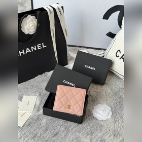 新品chanel 對折短錢包到貨 進口牛皮制作内裡帶零錢袋 這類錢包超級實用、卡