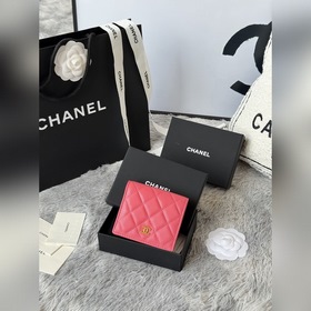 新品chanel 對折短錢包到貨 進口牛皮制作内裡帶零錢袋 這類錢包超級實用、卡