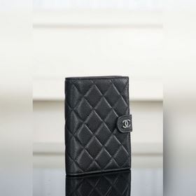頂級進口原廠皮 所見即所得！  Chanel 24k 護照夾錢包 黑銀荔枝牛