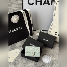 CHANEL小球 魚子醬 大球紋 經典系列 多個顔色。 顔色 ：如圖所示 新款c