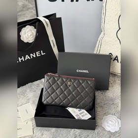 CHANEL 手拿包原單品質可放銀行卡 頭層牛皮 新款球紋菱格零錢包，手拿随身包