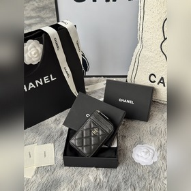chanel -新款小拉鍊零錢包，這款小單拉卡包前幅後幅都增加了卡位！滿足用卡需
