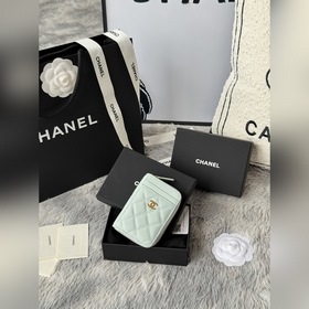 chanel -新款小拉鍊零錢包，這款小單拉卡包前幅後幅都增加了卡位！滿足用卡需