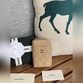 CHANEL 新款小拉鍊零錢包，這款小單拉卡包前幅後幅都增加了卡位！滿足用卡需