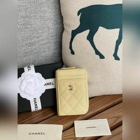 CHANEL 新款小拉鍊零錢包，這款小單拉卡包前幅後幅都增加了卡位！滿足用卡需