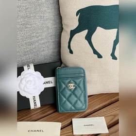 CHANEL 新款小拉鍊零錢包，這款小單拉卡包前幅後幅都增加了卡位！滿足用卡需