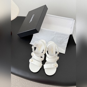 Chanel 25K春夏新品涼鞋系列 這一季山茶花系列真的超美 香奶奶家一貫的