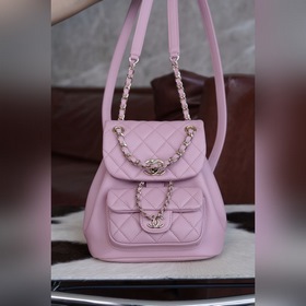 頂級進口原廠皮 所見即所得！  CHAENL 24p 新款Duma雙肩包 粉色