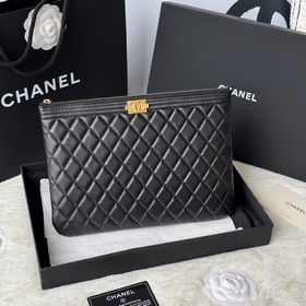 Chanel 小香原單手包 小羊皮制作Leboy新款 依然很潮的三條邊款式！信封