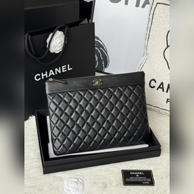 Chanel 小香 新款手包出貨 原單羊皮，這款手包演繹時尚風格，兼并時尚與高雅