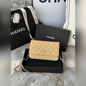 新款CHANEL。 WOC到貨頭層牛皮搭配新款luogo、魚子醬小球牛皮 圖片如