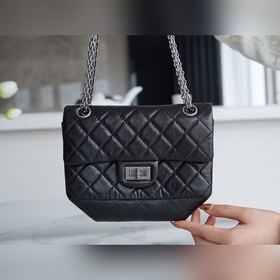 頂級進口原廠皮 所見即所得！  CHANEL 複刻 . MINI 正品皮 黑銀