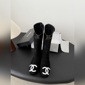Chanel Vintage中古康鵬系列中筒靴 簡約而不簡單的款，上腳特别顯腳