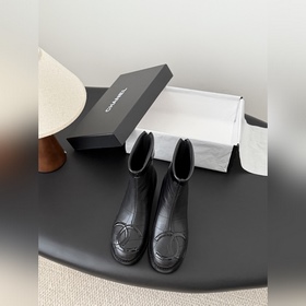 Chanel Vintage中古康鵬系列短靴 簡約而不簡單的款，上腳特别顯腳細