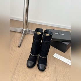 Chanel 24B秋冬新款靴！ 這雙最新款的靴子太好看啦 最上面筒靴旁邊的小