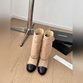 Chanel 24B秋冬新款靴！ 這雙最新款的靴子太好看啦 最上面筒靴旁邊的小