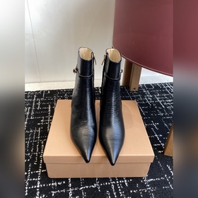 代購級 gianvito rossi 25 秋冬走秀新款短靴！ 今年最值得入手