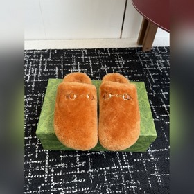 代購級 Gucci 25ss 秋冬新款羊毛 大頭包頭拖， 勃肯羊毛拖第一眼看到