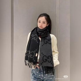 Gucci 大G流蘇 最新爆款 經典雙大g 雙面提花流蘇圍巾 經典的設計 耐看百