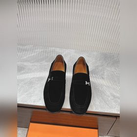 Hermes愛馬仕 熱賣款男士精品樂福鞋！精選進口黑色皮革将工緻元素與摩登魅力融