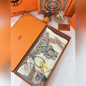 140頂級絲絨雙面，手工卷邊絲絨雙面方巾(30%真絲70%羊絨) 絲絨雙面印花