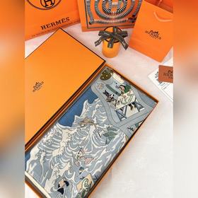 秋冬愛馬仕絲巾又上新啦，今天第一眼被吸引的140絲巾應該就是屬ta啦! 馬術學院