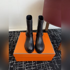 代購級 Hermes 愛馬仕秋冬最新款老錢風一腳蹬短靴 專櫃超難配貨 家靴子的