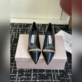 代購級 Jimmy Choo 周仰傑經典一字鑽帶瑪麗珍鞋 你衣櫃裡裙子最好的伴