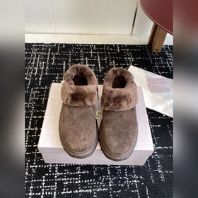 代購級 Jimmy Choo 25ss 最新休閑鞋，專櫃主打系列！代購級别！