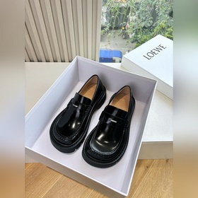 G042代購級别所見即所得羅意威新款瑪麗珍單鞋樂福鞋LoeweCampo單鞋Lo