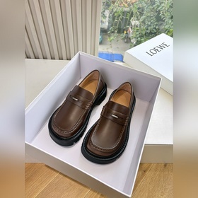 G042代購級别所見即所得羅意威新款瑪麗珍單鞋樂福鞋LoeweCampo單鞋Lo