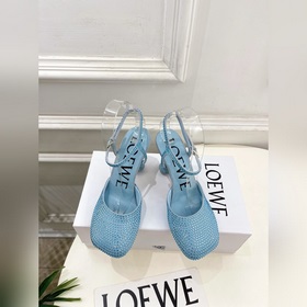 LOEWE 羅意威 2026秋冬新品 Toy踝帶鑽面芭蕾舞平底鞋、高跟鞋 ---