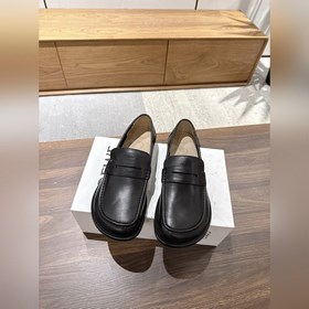 Loewe，羅意威 高端男士熱賣精品休閑皮鞋，鞋面進口牛皮，開邊珠，水染牛皮内裡