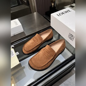 Loewe，羅意威 高端男士熱賣精品休閑皮鞋，進口牛皮樂福鞋将工緻元素與摩登魅力
