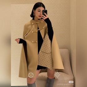 皮扣a字型鬥篷 太美太飒太氣質大女主了！！！ 新款式的鬥篷羊毛桑蠶絲鬥篷配皮質帶