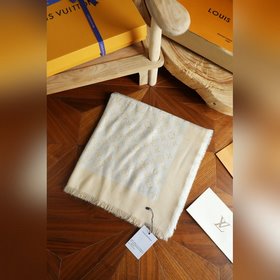 金銀線方巾 經典中的經典 新版标簽 質量好 垂感足 不易皺 不起毛 禦寒搭配保暖