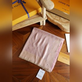 金銀線方巾 經典中的經典 新版标簽 質量好 垂感足 不易皺 不起毛 禦寒搭配保暖