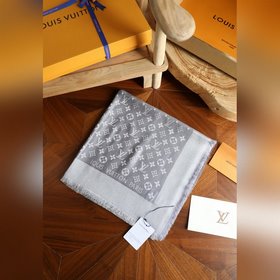 金銀線方巾 經典中的經典 新版标簽 質量好 垂感足 不易皺 不起毛 禦寒搭配保暖