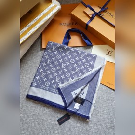 L經典雙色提花方巾 經典到無敵的款式 市面什麼質量都有，原版是真絲 羊毛的 差版