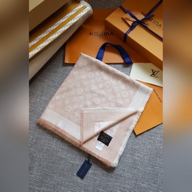 L經典雙色提花方巾 經典到無敵的款式 市面什麼質量都有，原版是真絲 羊毛的 差版