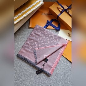 L經典雙色提花方巾 經典到無敵的款式 市面什麼質量都有，原版是真絲 羊毛的 差版